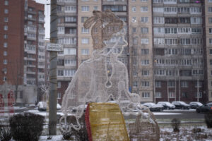 Почти без новогоднего настроения. Как выглядят спальные районы Петербурга в середине декабря